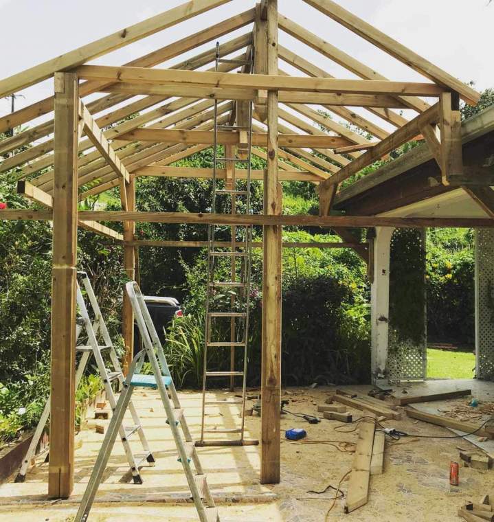 Construction d'une avancée de terrasse Guadeloupe