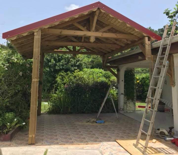 Réalisation d'une avancée de terrasse Guadeloupe