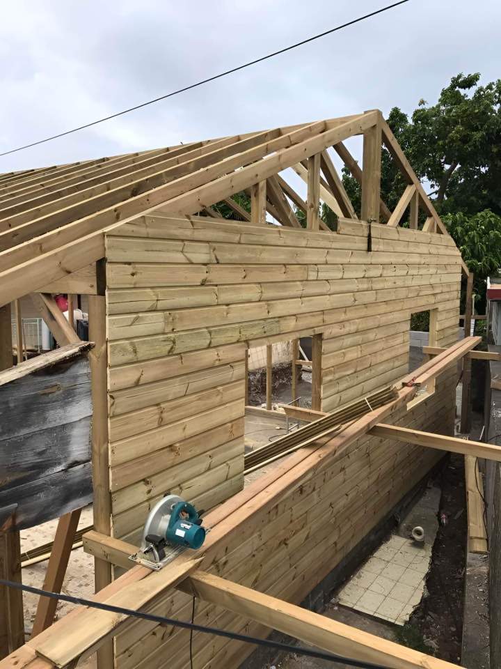 Bungalow bois Guadeloupe